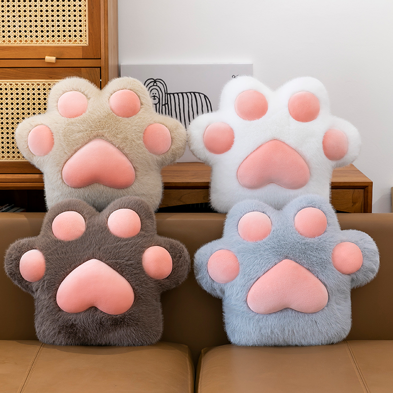 爱心熊掌毛绒玩具公仔