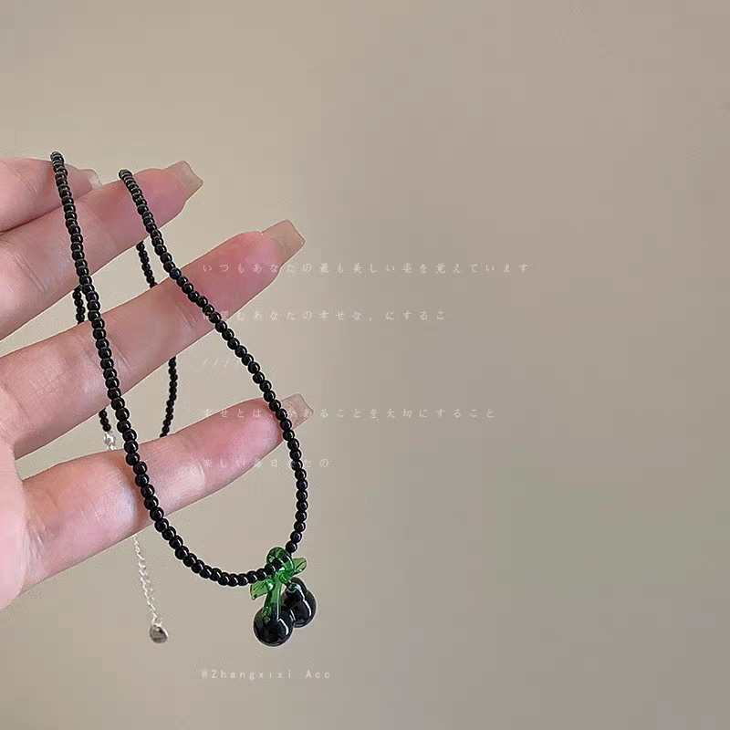 诗洛琪饰品韩国fever博主同款ins风手工琉璃樱桃吊坠串珠小众锁骨项链项链女白底实物图