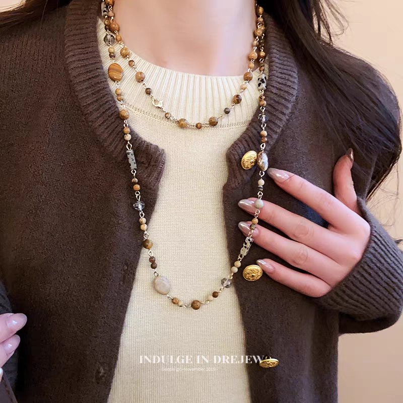 Siloqi accessories, Maillard necklace, women's high-end, light luxury, niche sweater chain, long layered collarbone neck chain, decorative accessory detail image 3