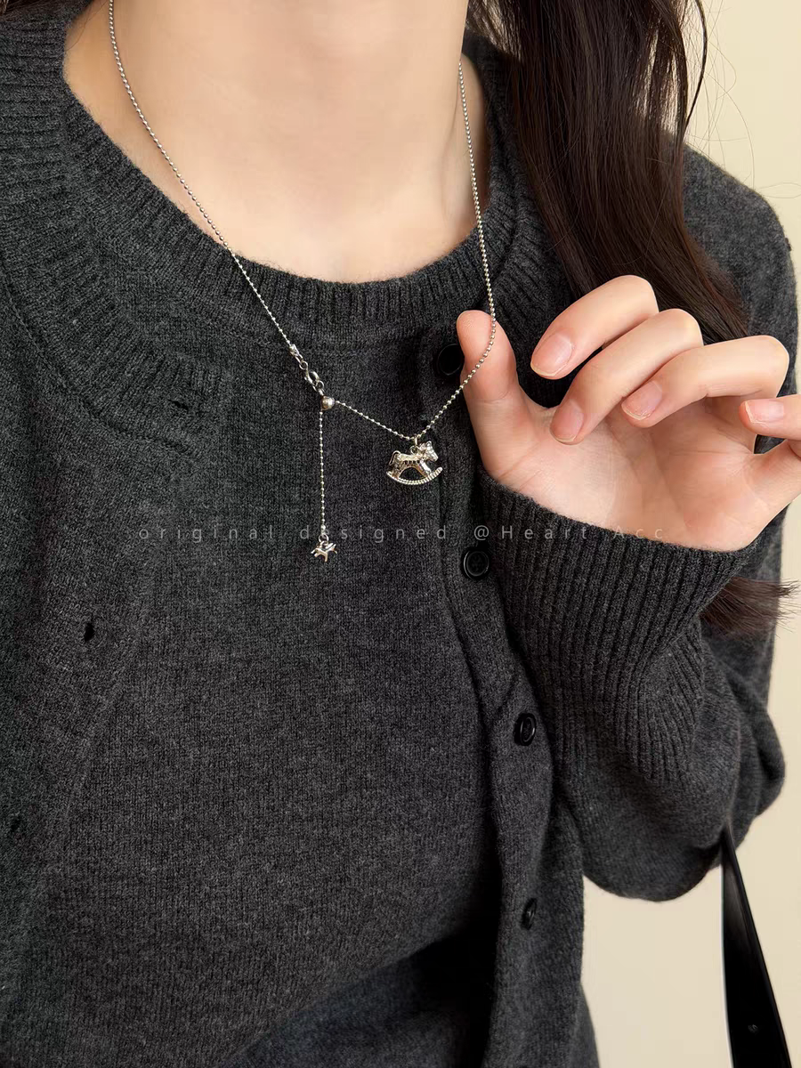 Siloqi Jewelry Silver Broken Ice Pony Pendant necklace, women's light luxury and high-end style, long pull-out sweater chain 2 New accessory detail image 3