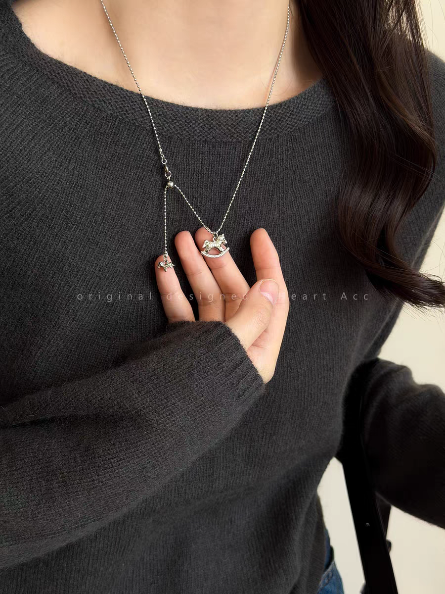 Siloqi Jewelry Silver Broken Ice Pony Pendant necklace, women's light luxury and high-end style, long pull-out sweater chain 2 New accessory details Picture