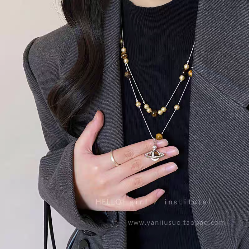 Siloqi jewelry retro tiger's eye pearl Saturn pendant necklace for women's autumn and winter, a light luxury double-layer beaded long sweater chain detail image 4