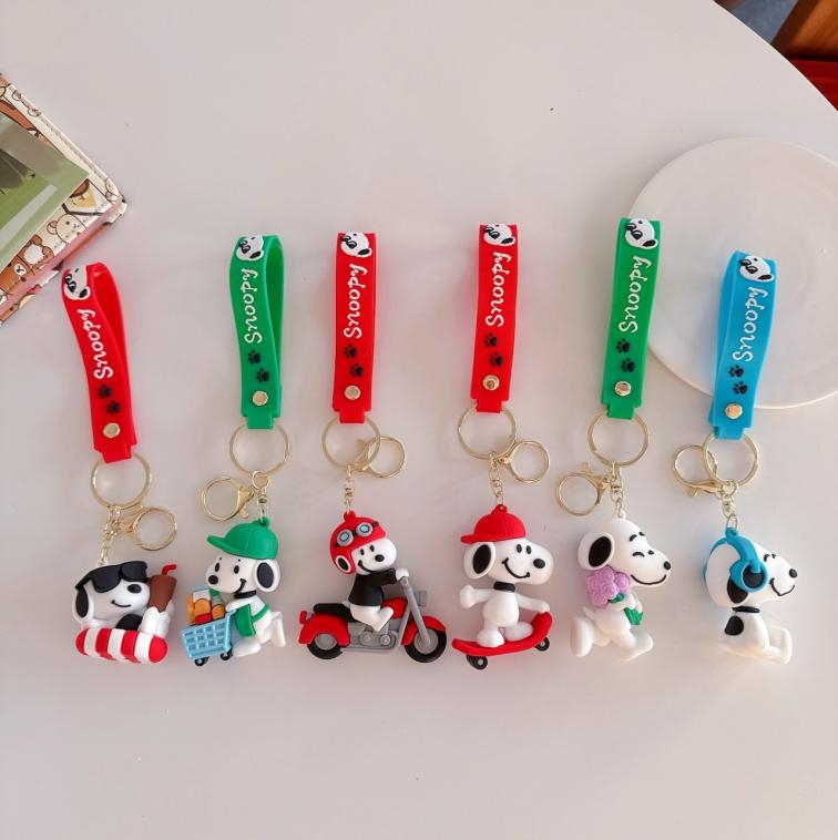 可爱包饰汽车挂饰史努比精品钥匙扣详情图4