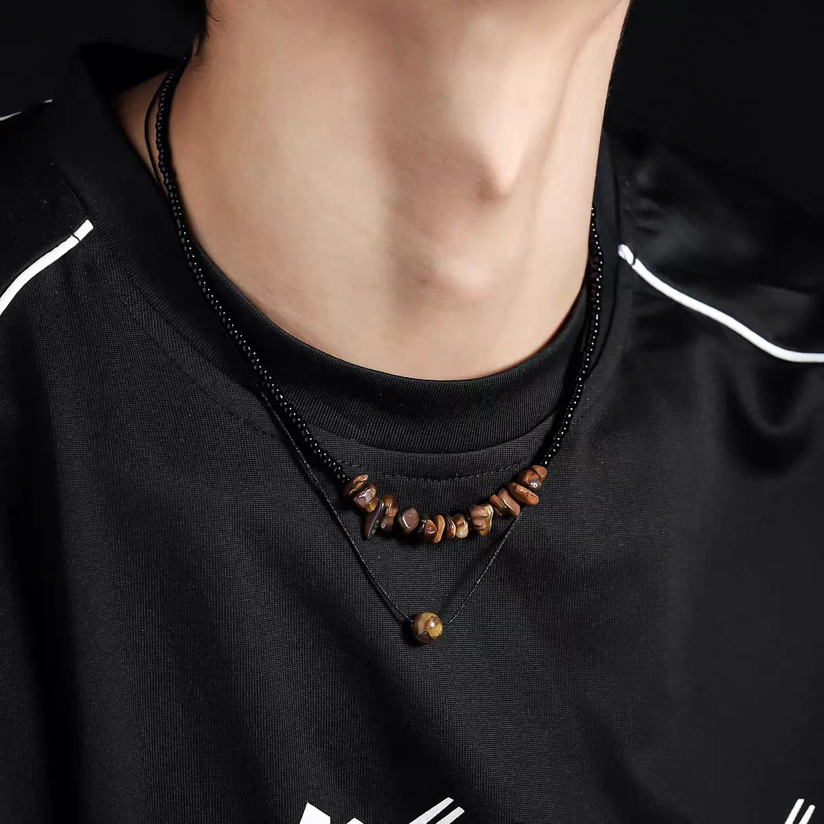 Shiluoqi Jewelry, crushed stone Maillard Irregular necklace, retro, simple, sweet, cool, spicy girl, unique, niche, high-end sweater chain details Picture
