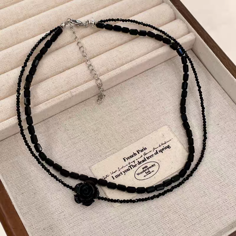 Shiluoqi Jewelry Black Rose Camellia Crystal beaded Necklace for women, new black double-layer collarbone chain, niche design necklace Application Scenario