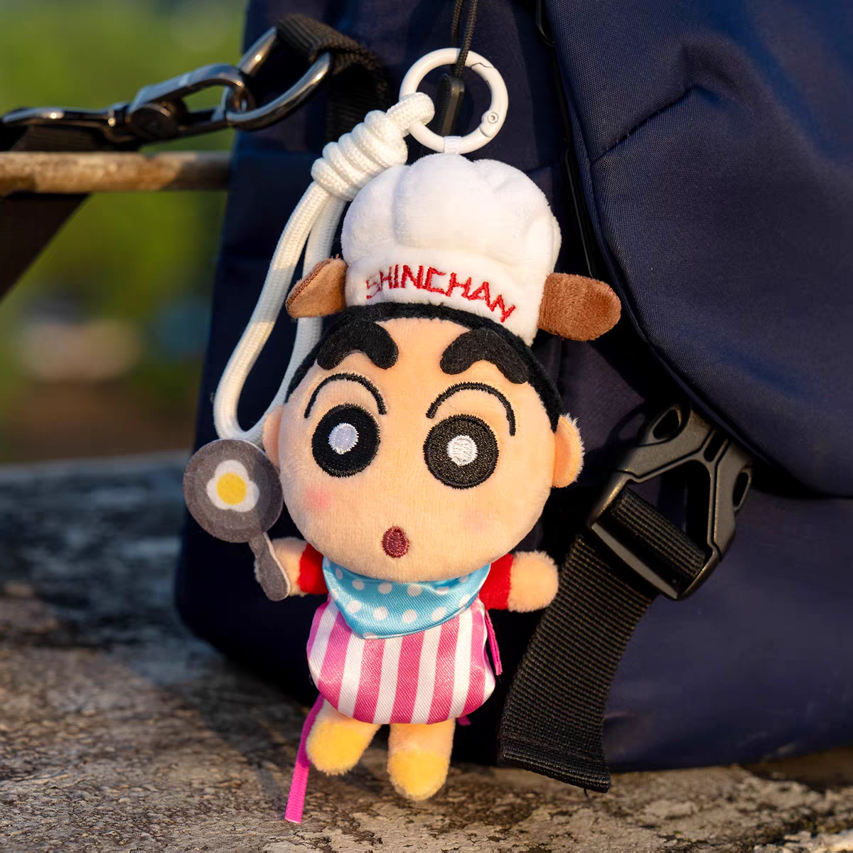 Authentic Crayon Shin-chan profession uniform keychain pendant, cute small schoolbag, backpack pendant chain, girls' gift Specification image