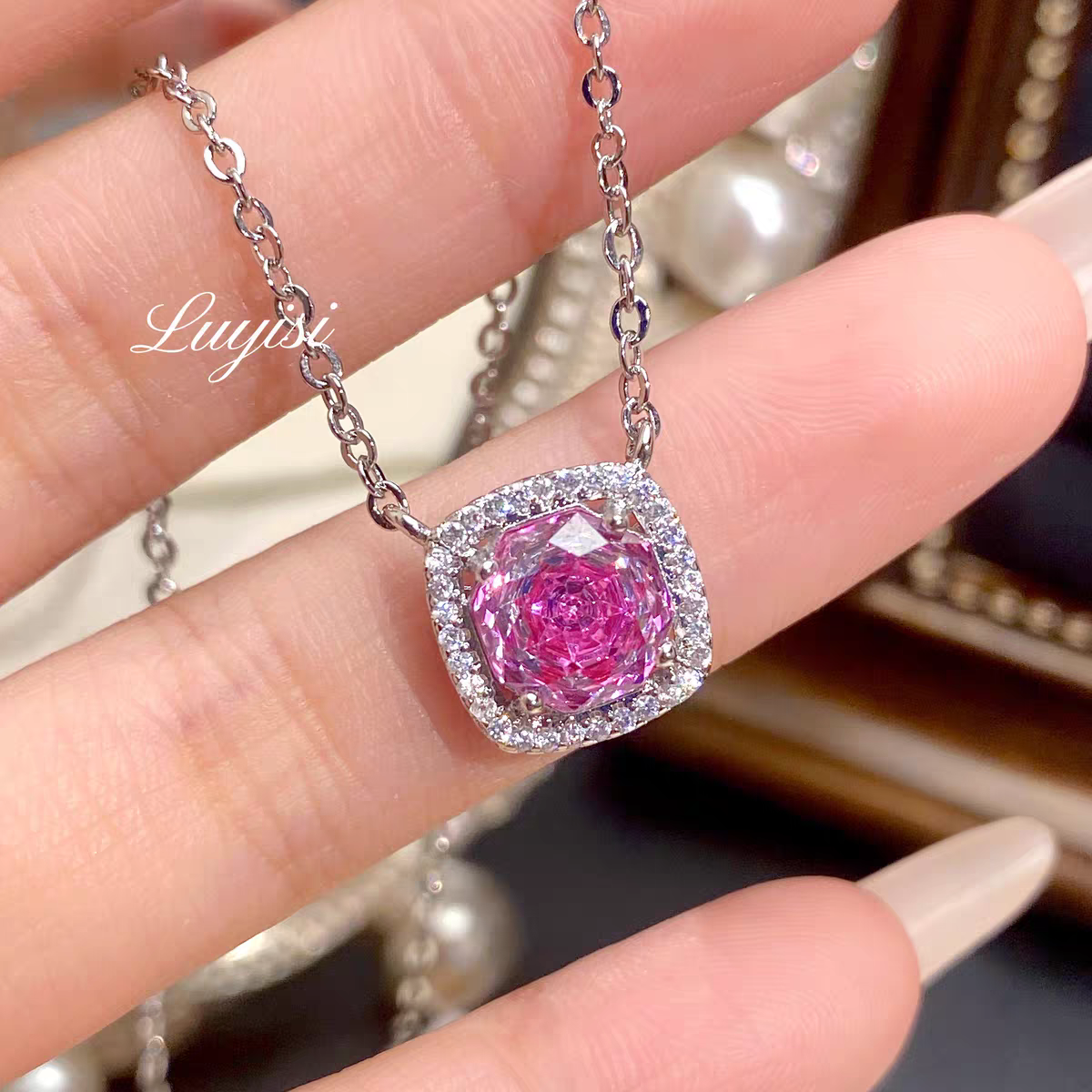 方糖玫瑰切彩色锆石锁骨链精致轻奢项链细节图