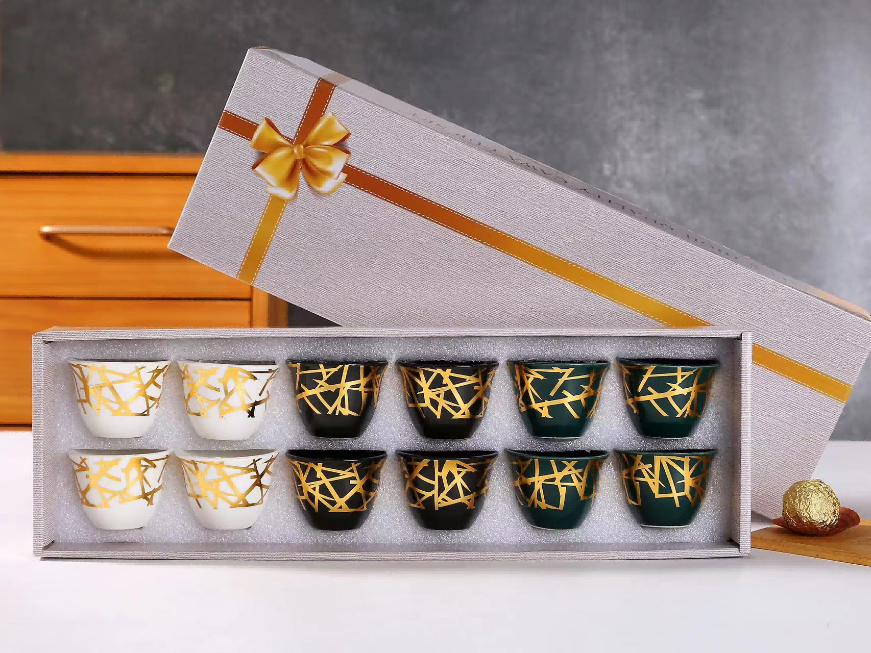 Cross-border Middle East creative Ceramic Moonlight Cup, European-style gilded Grandpa Cup set, business gift tea cups