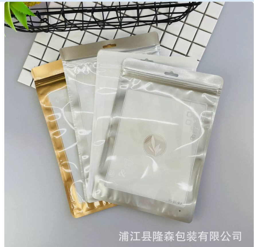 Leggings packaging bags, stockings, one-piece pants, autumn and winter pants, socks, scarves, knitted sweaters, glossy film, English universal plastic bags Specification image