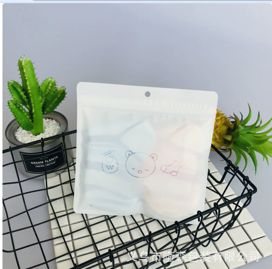 Plastic packaging bags, children's pantyhose wipes, children's masks, self-sealing bags, baby socks, children's sock packaging bags Specification image