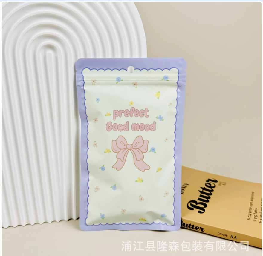 Children's pantyhose saliva towel bags, ice silk sleeve sleeves packaging bags, mobile phone cases, self-sealing bags, children's sock packaging bags details Picture