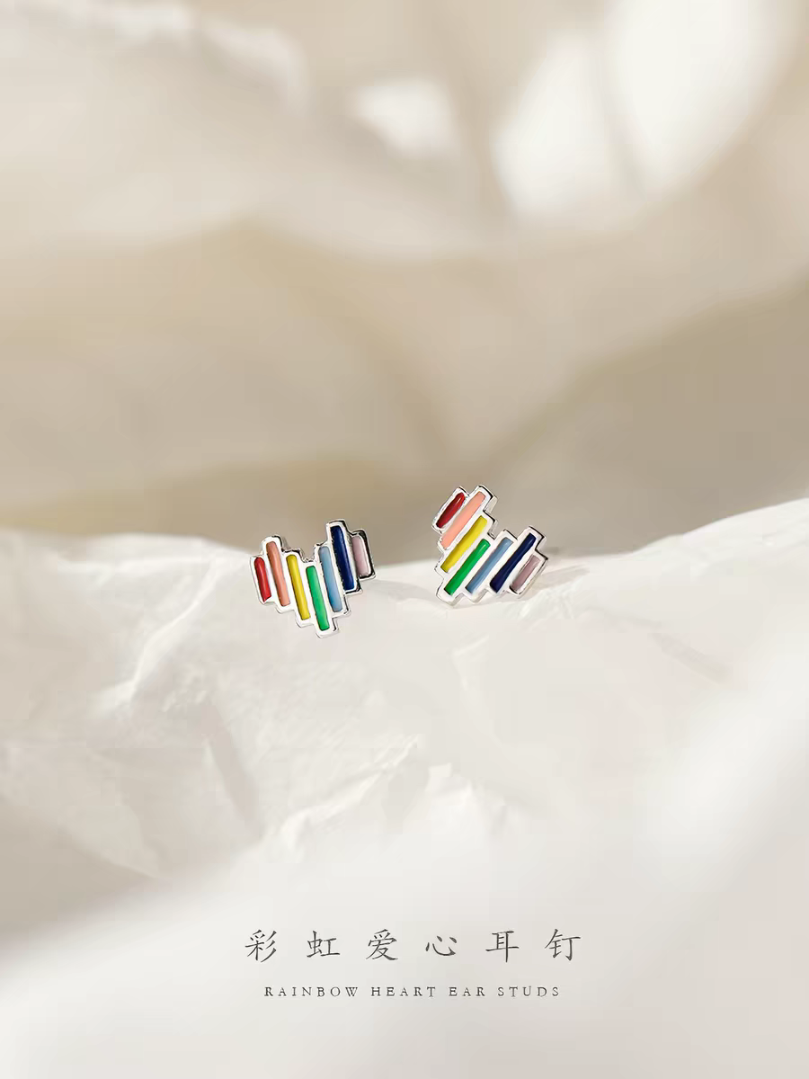 S925 sterling silver rainbow heart Stud earrings for women Specification image