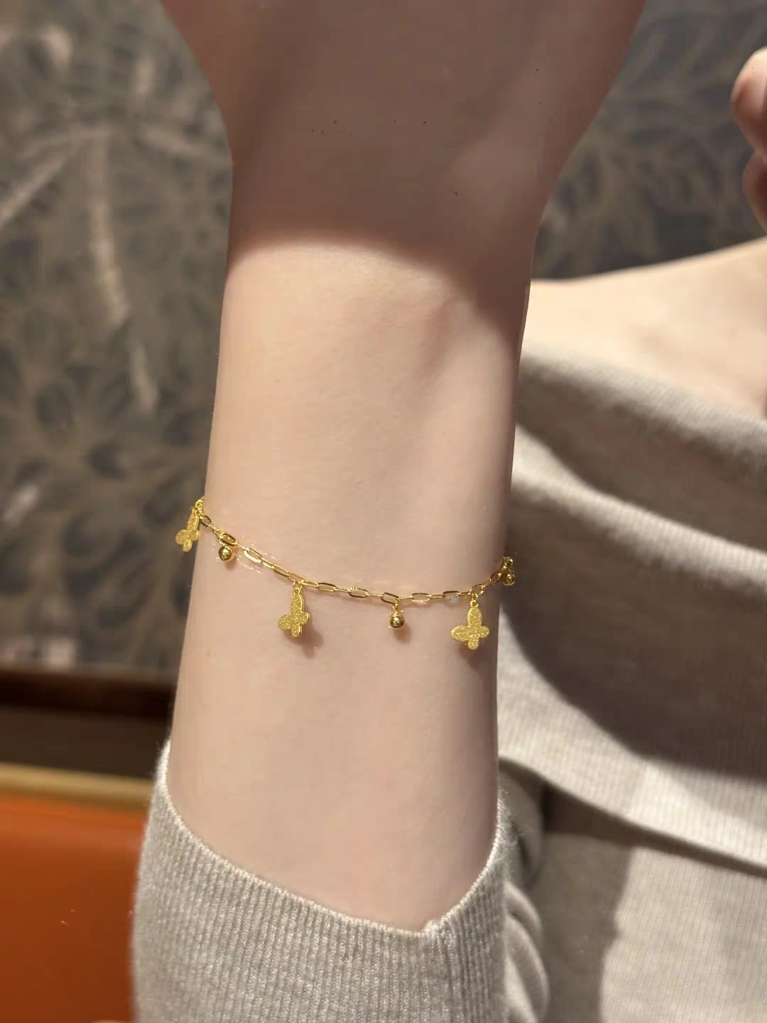 S925 sterling silver butterfly bracelet Application Scenario