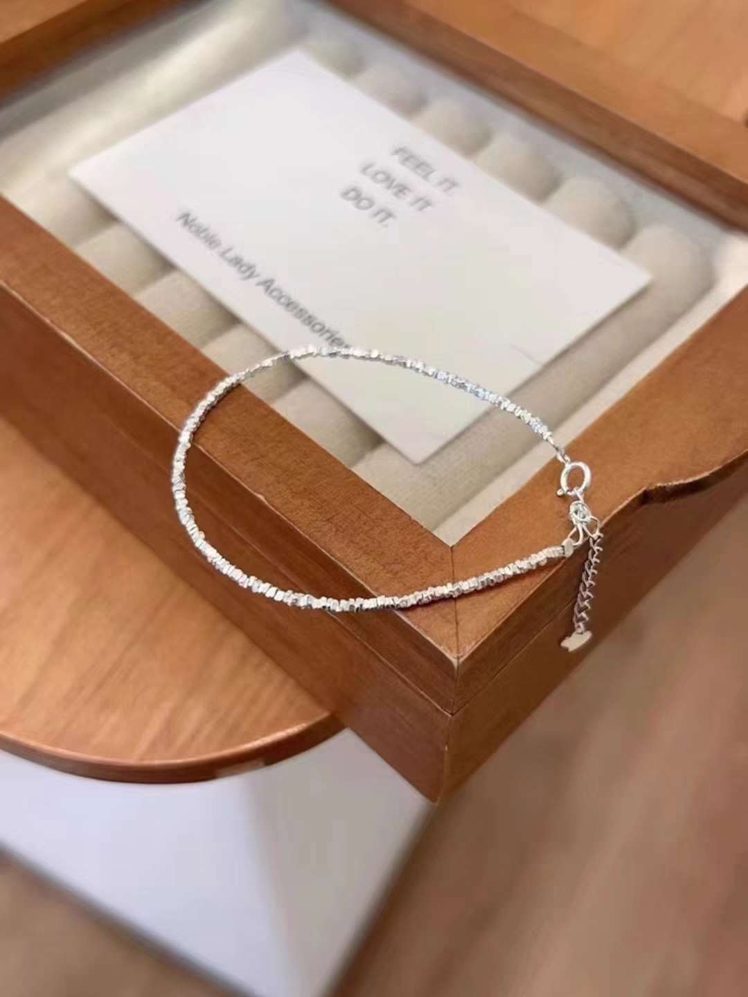 S925 Broken silver bracelet detail image 4
