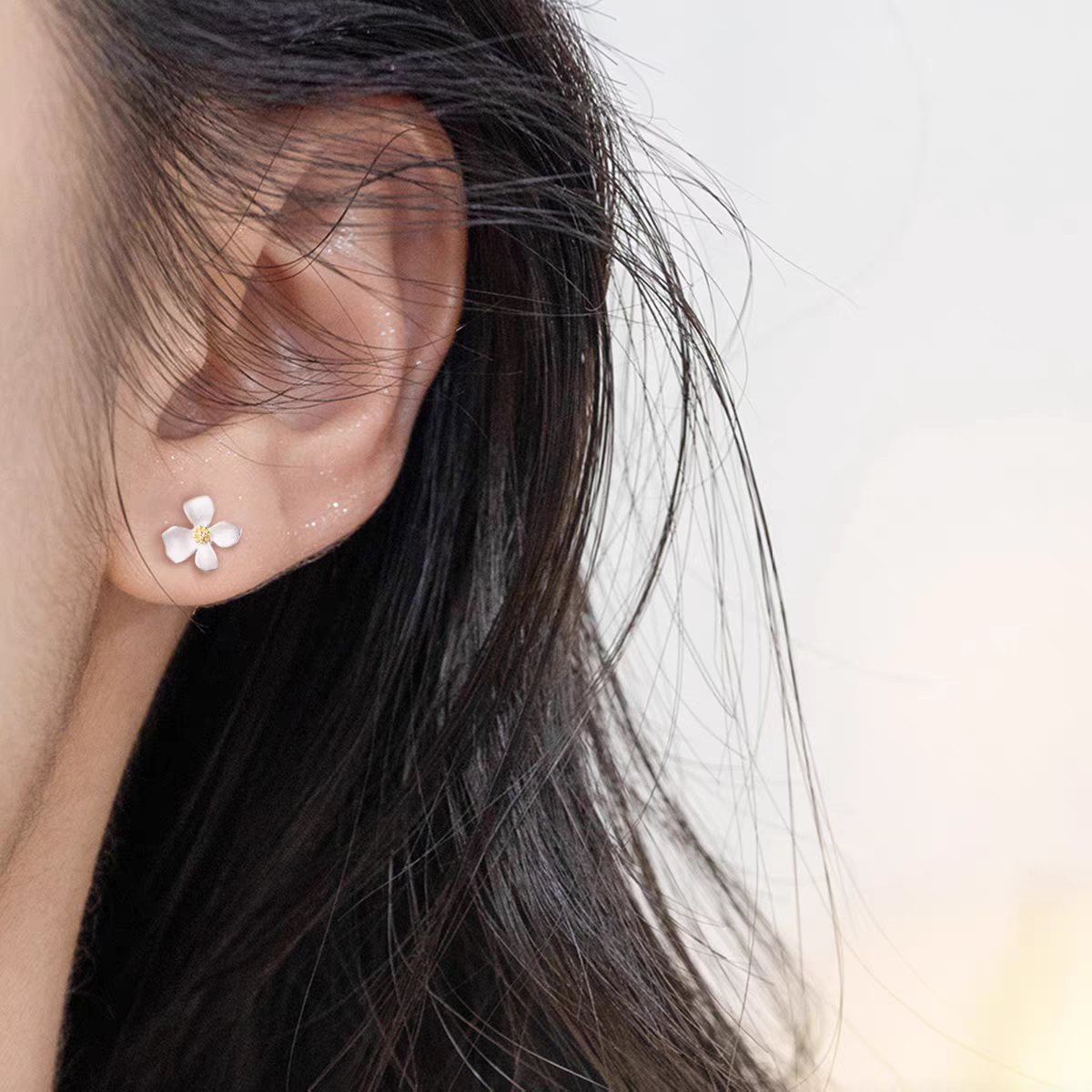 S925 sterling silver gardenia stud earrings details Picture