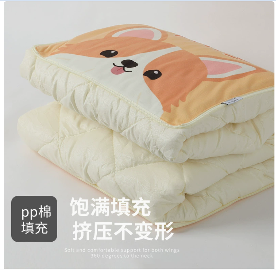 公仔抱枕实物图