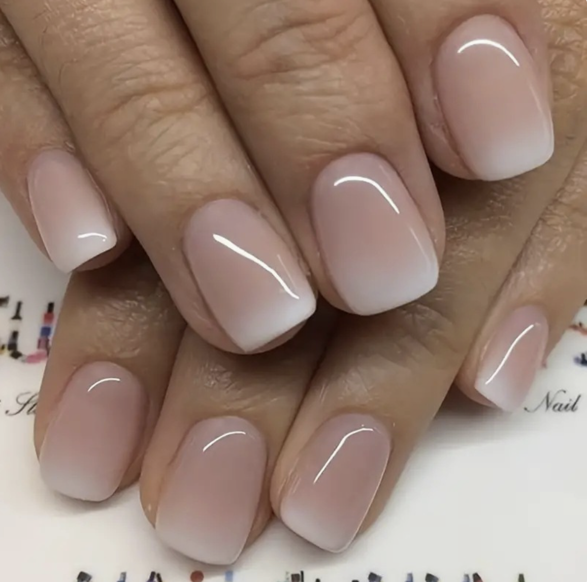 穿戴甲短款粉白渐变美甲贴片穿戴甲美甲片美甲成品穿戴式指甲片