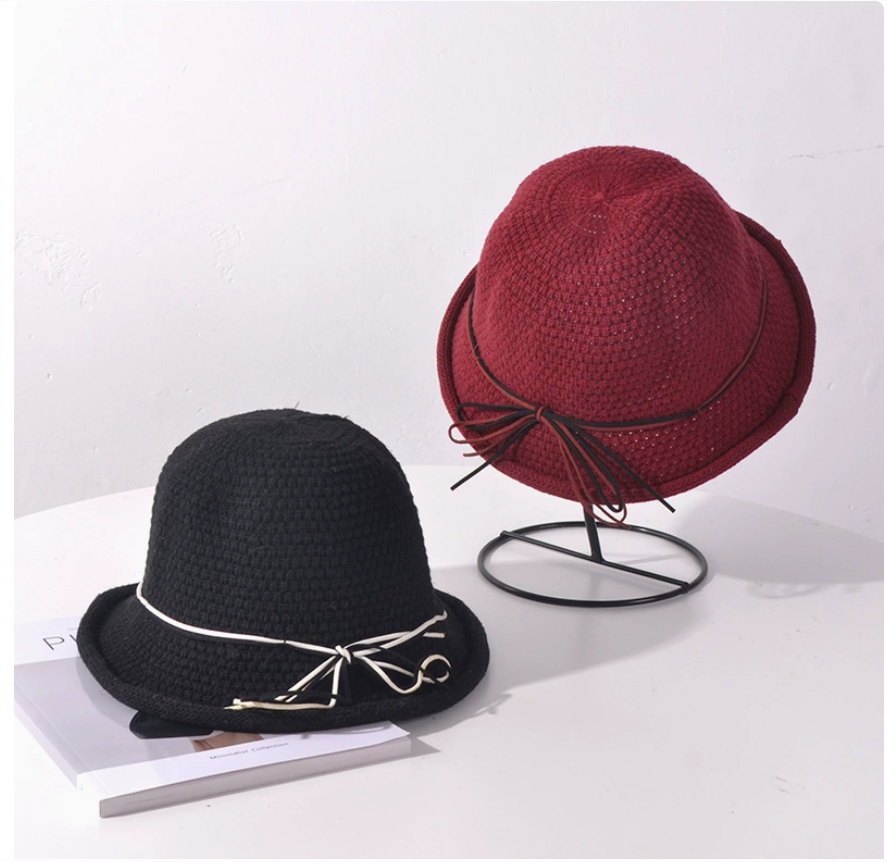 Wholesale of bow-shaped small basin hats, women's woolen hats, warm small chanel-style round hats and painter hats for autumn and winter Specification image