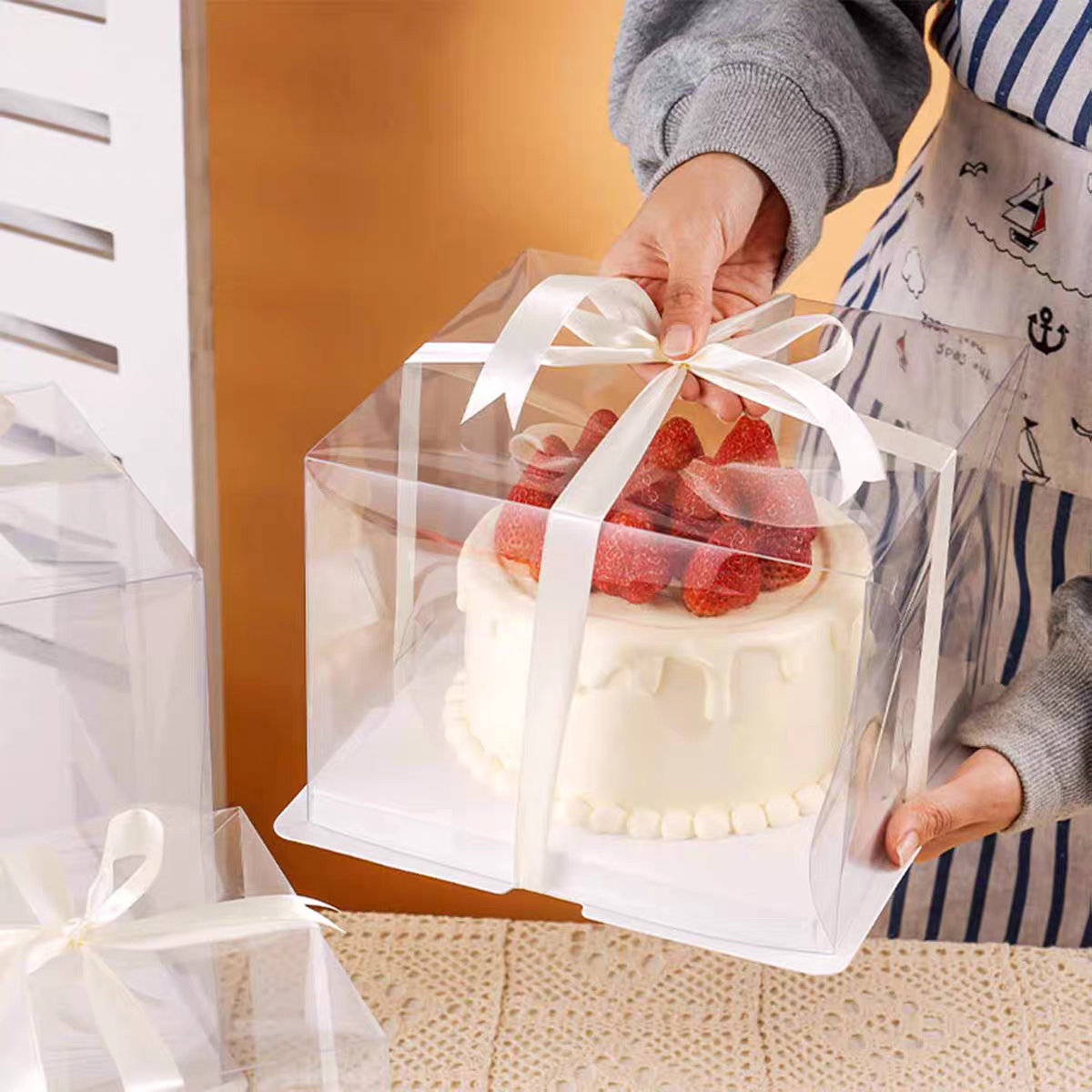 Transparent birthday cake box packaging box 4 4 inches 5 inches 5 inches 5 68 68 plus height 10 10 12 gift packing box, fruit and flower hand gift box, transparent Christmas hand-held flower box pic 3