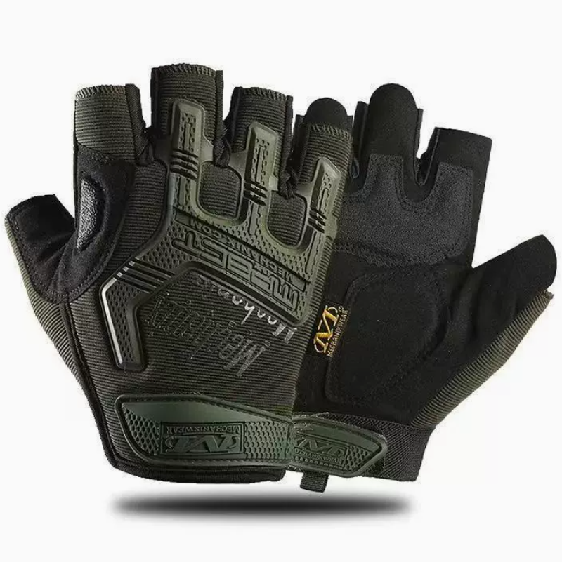Half-finger tactical gloves for men and women, anti-slip and wear-resistant, outdoor sports, cycling and mountain climbing, half-finger training protective gloves Application Scenario