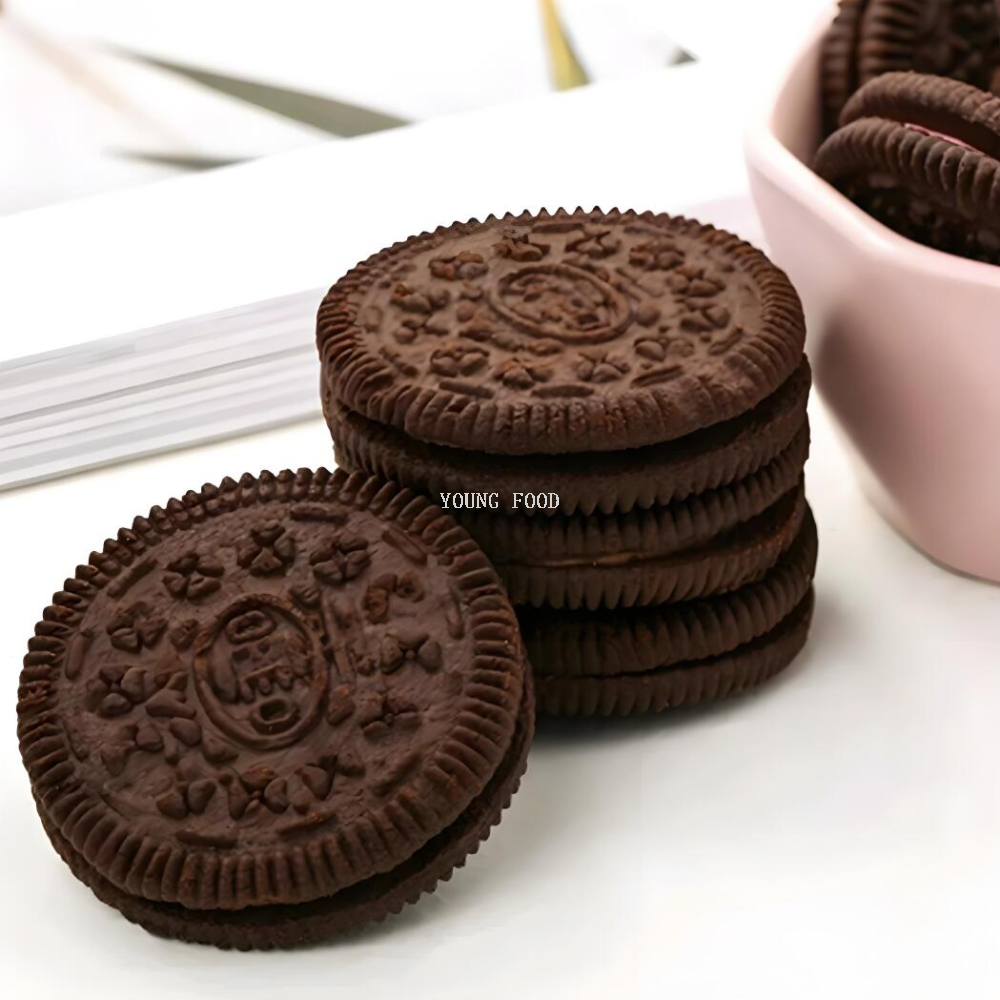 Free shipping! Indonesian Oreo chocolate Sandwich cookies 105g, rich in cocoa flavor, sweet, crispy and not greasy Specification image