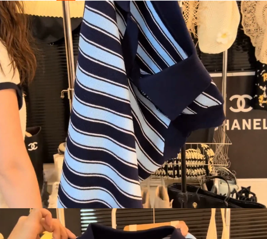 Summer new stylish contrasting color striped polo collar sleeveless knitted sweater vest top women's set Specification image