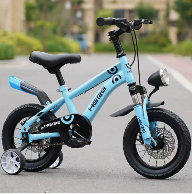 20-inch children's bicycle, a portable children's bicycle for outdoor riding, suitable for children aged 3 to 12. 20-inch children's bicycle, children's bicycle, children's bicycle, children's bicycle, balance bike Application Scenario