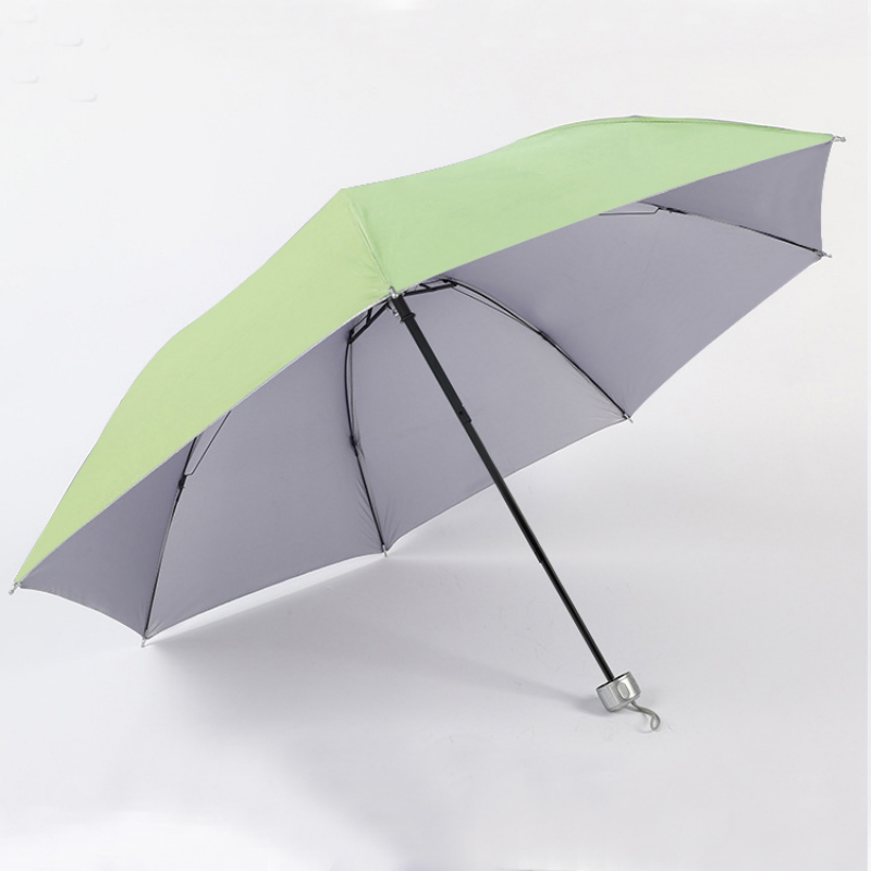 Hengdun Factory has in stock simple solid-color manual folding umbrellas, 7-bone thickened silver gel coated sun protection umbrellas, street stall and supermarket supplies, all-weather and all-weather umbrellas, advertising gift umbrellas, and customizable logos details Picture