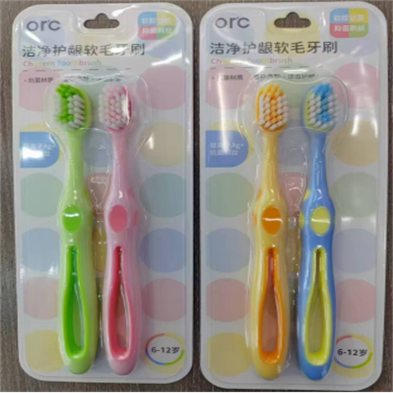 2-piece set of soft bristle toothbrush for cleaning and gum protection