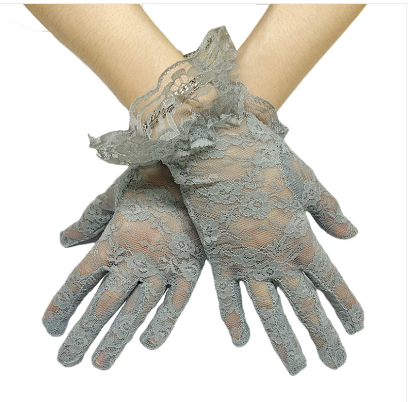 The manufacturer wholesals summer women's black large lace sexy lace sun protection gloves and thin mesh gloves Item Picture