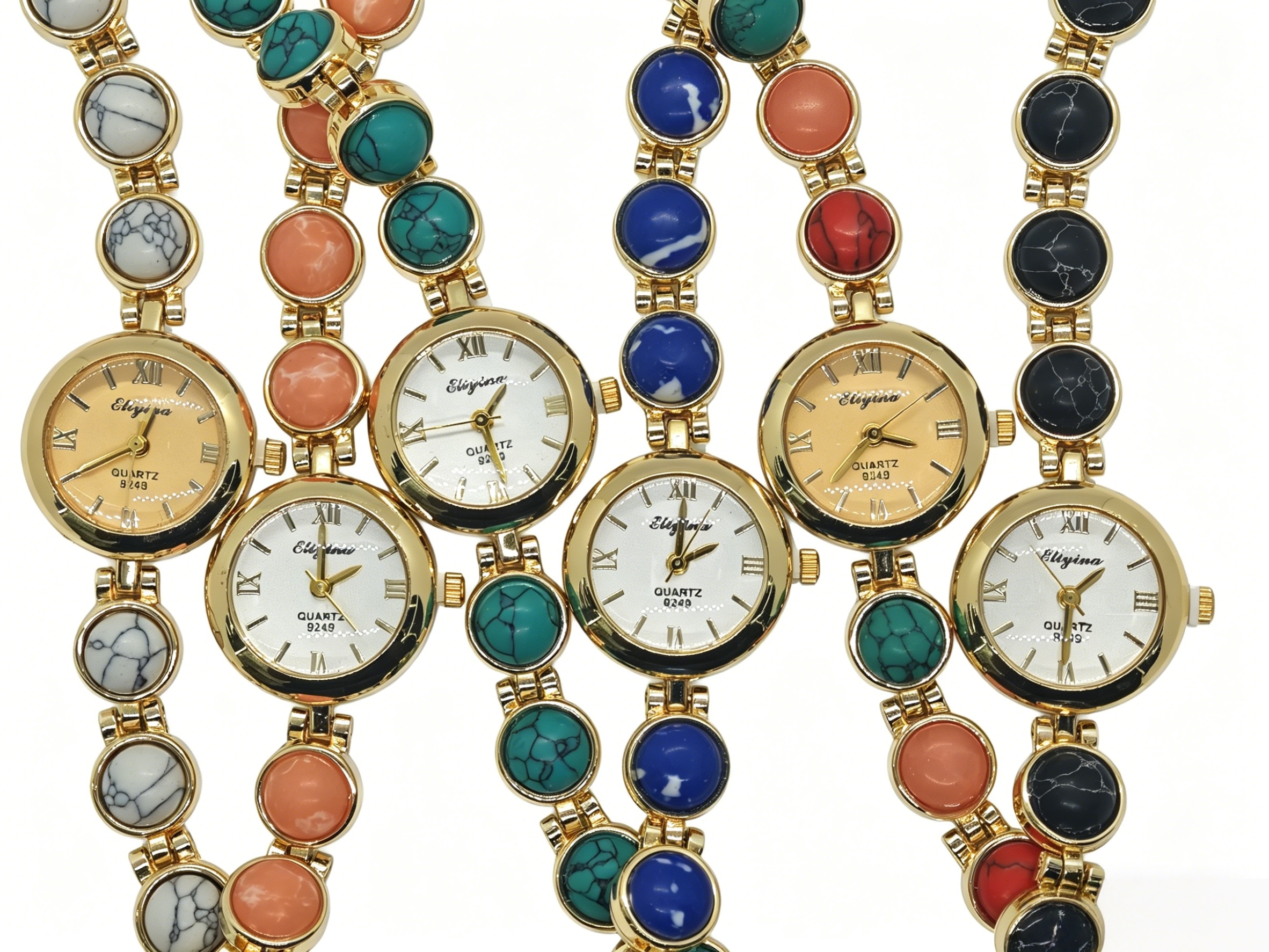 Zinc alloy watches set with gemstones, gold and silver, and quartz from watch manufacturers are fashionable, trendy, and feature classic designs. They are suitable for couples' clothing and accessories details Picture