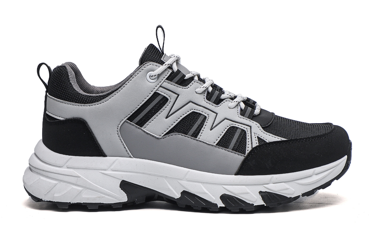 Men's summer casual sports breathable and lightweight shoes full figure