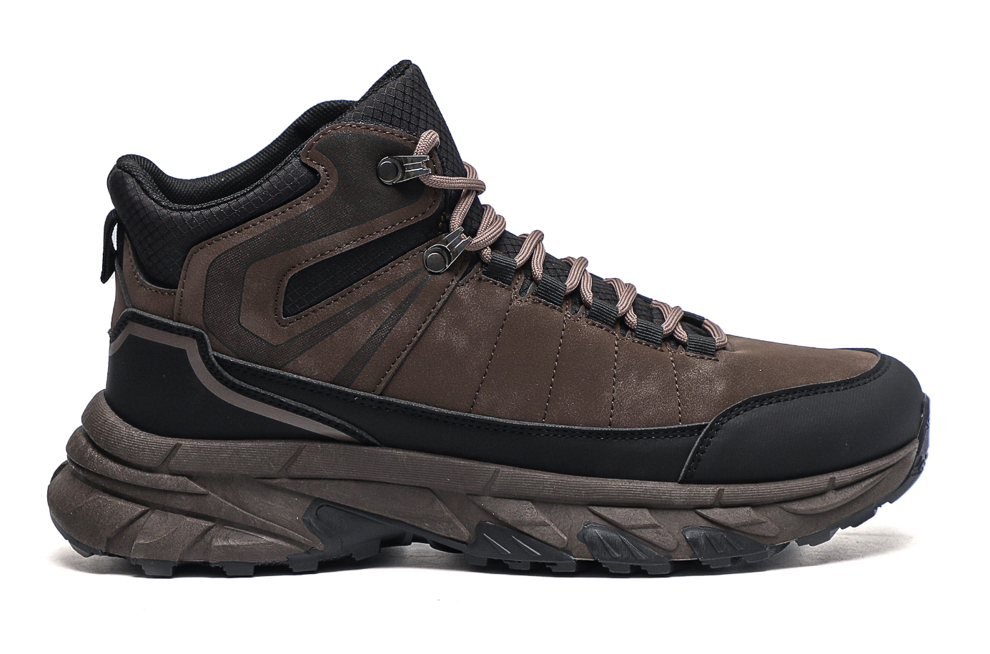 Professional outdoor hiking shoes, anti-slip, wear-resistant and breathable mountaineering shoes Specification drawing