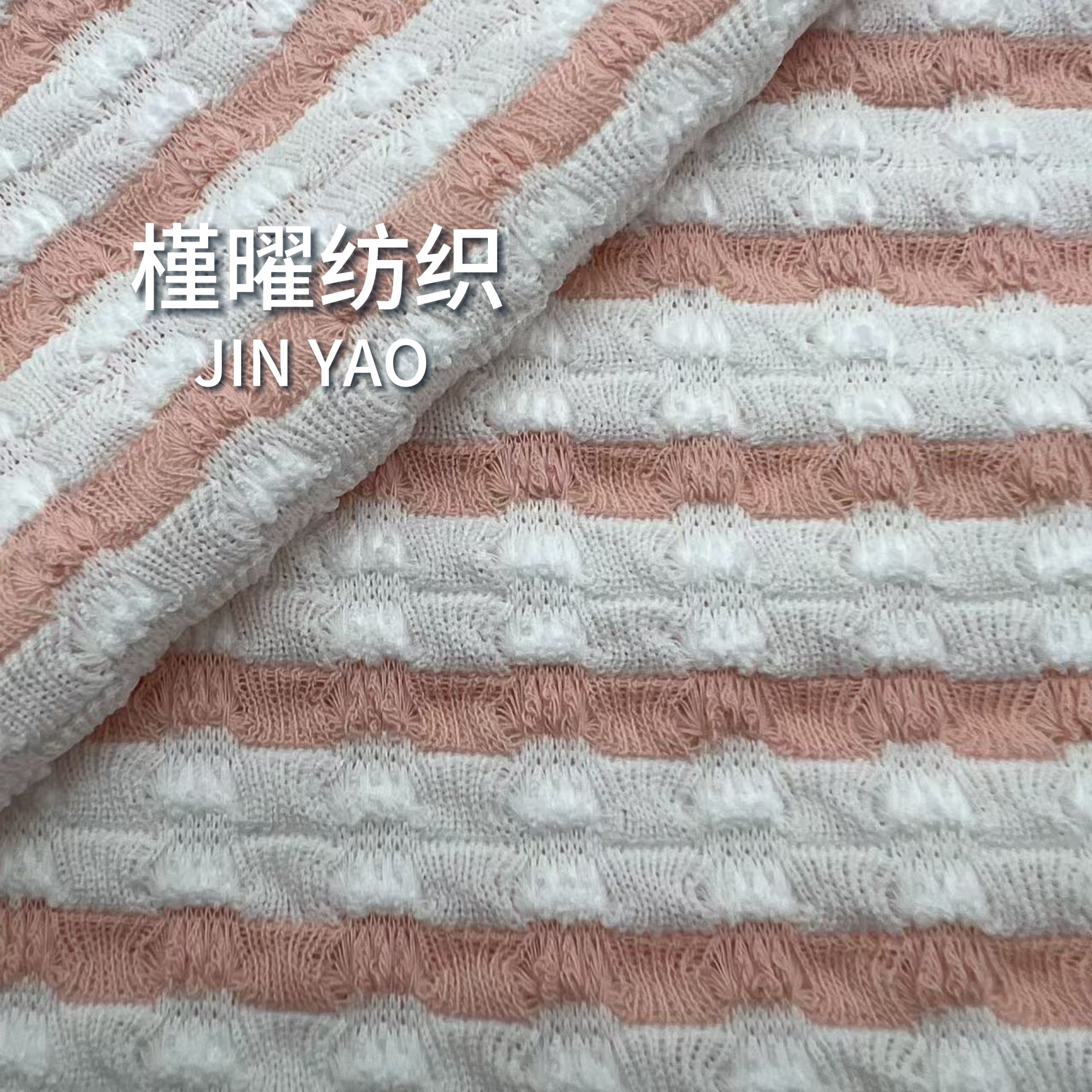 Two-color lily: An elegant floral printed fabric, a preferred choice for gentle and atmospheric outfits details Picture