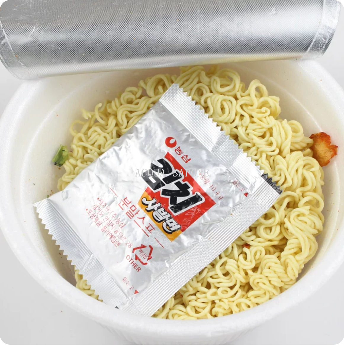 Free shipping! Korean Nongshim Kimchi Small Bowl Noodles 86g Imported snacks, instant noodles, fast food, instant noodles and cup noodles Item Picture