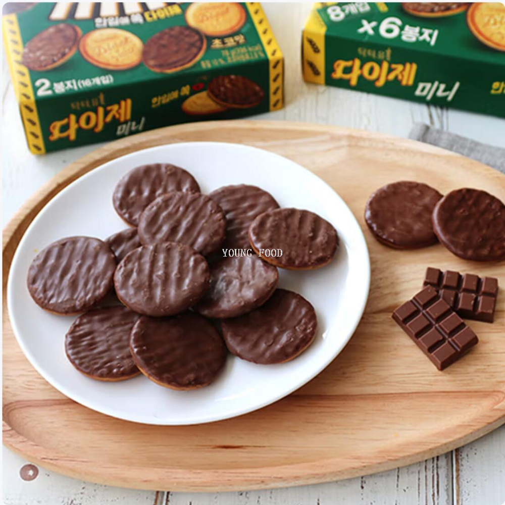 Free shipping! Korean imported Lotte chocolate-flavored whole wheat mini cookies 80g chocolate filling Application Scenario