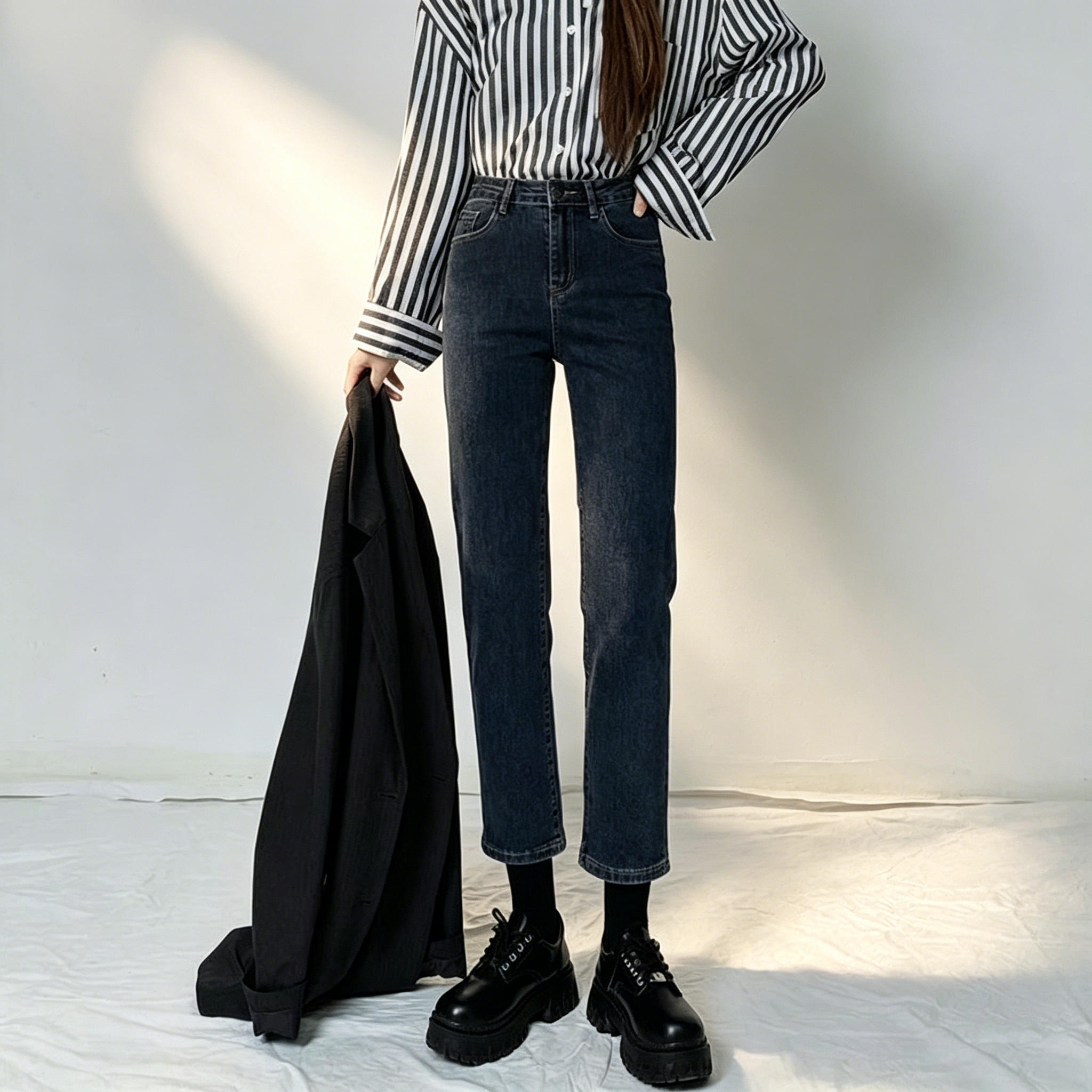 2026 nuevo estilo explosivo venta caliente retro pequeño recto jeans mujeres otoño invierno influenzer estiramiento cintura alta pequeño slim slim nueve puntos smoking tube pantalones Application Scenario