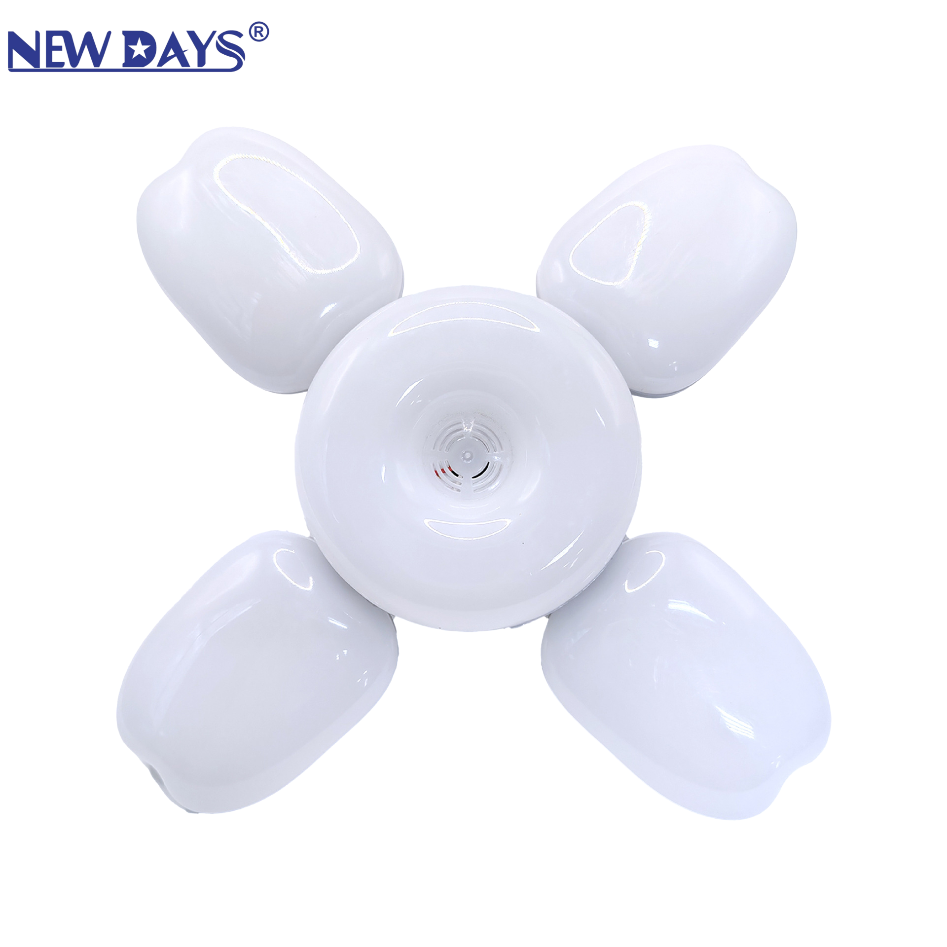 NEWDAYS brand cross-border new products LED bulb leaf light, cuatro hojas apple A4+1 eye protection fold light, tornillo E27 puerto ahorro de energía highlight leaf light