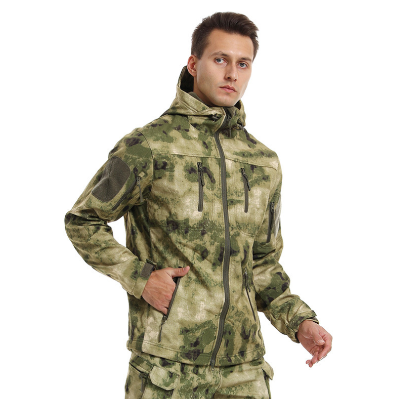 Polyester soft shell outdoor windproof jacket, camouflage suit, cycling and mountaineering warm coat, windproof down jacket, jacket Application Scenario