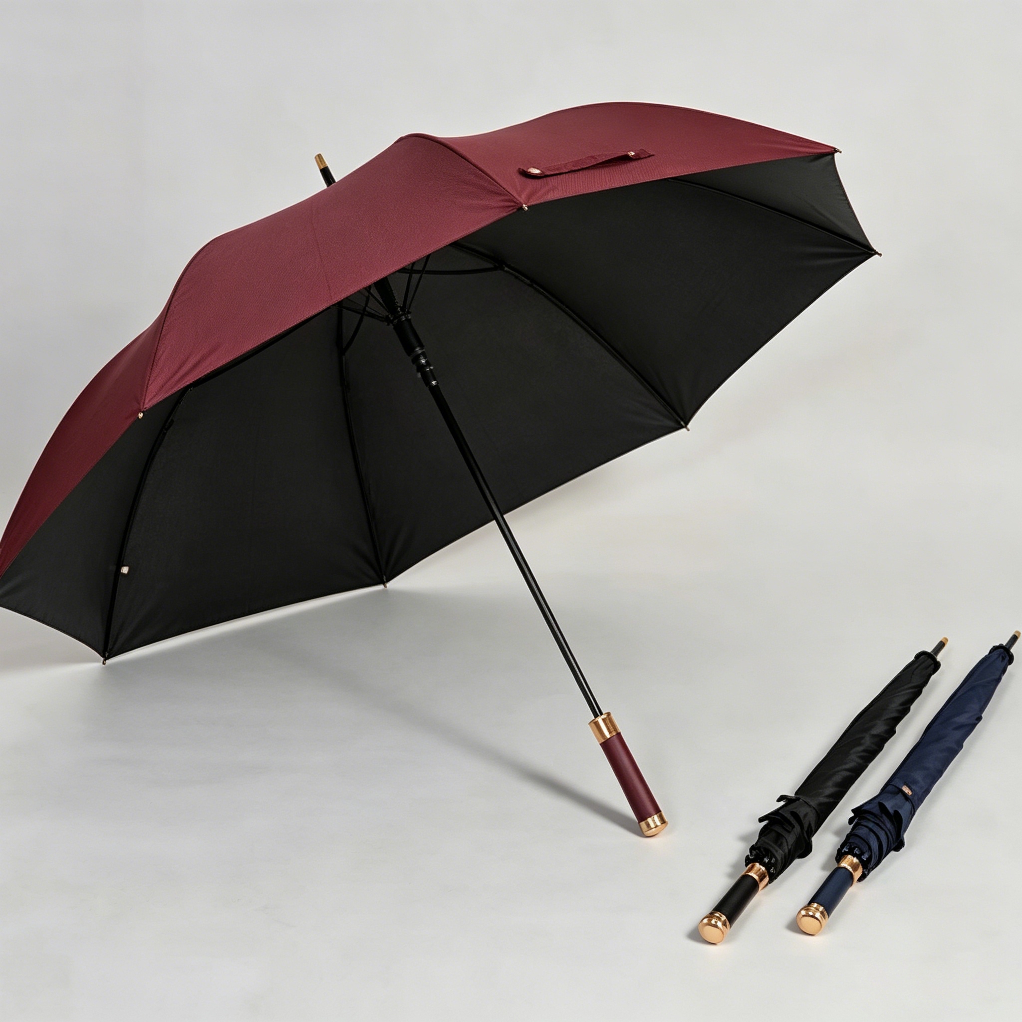 Hengdun offers 8-bone reinforced long-handled umbrellas in stock, black rubber for sun protection and shade, suitable for both sunny and rainy days, golf umbrellas, light luxury, large double-person umbrellas with golden handles, advertising umbrellas that can be printed, and wedding gift umbrellas for enterprises to purchase Application Scenario