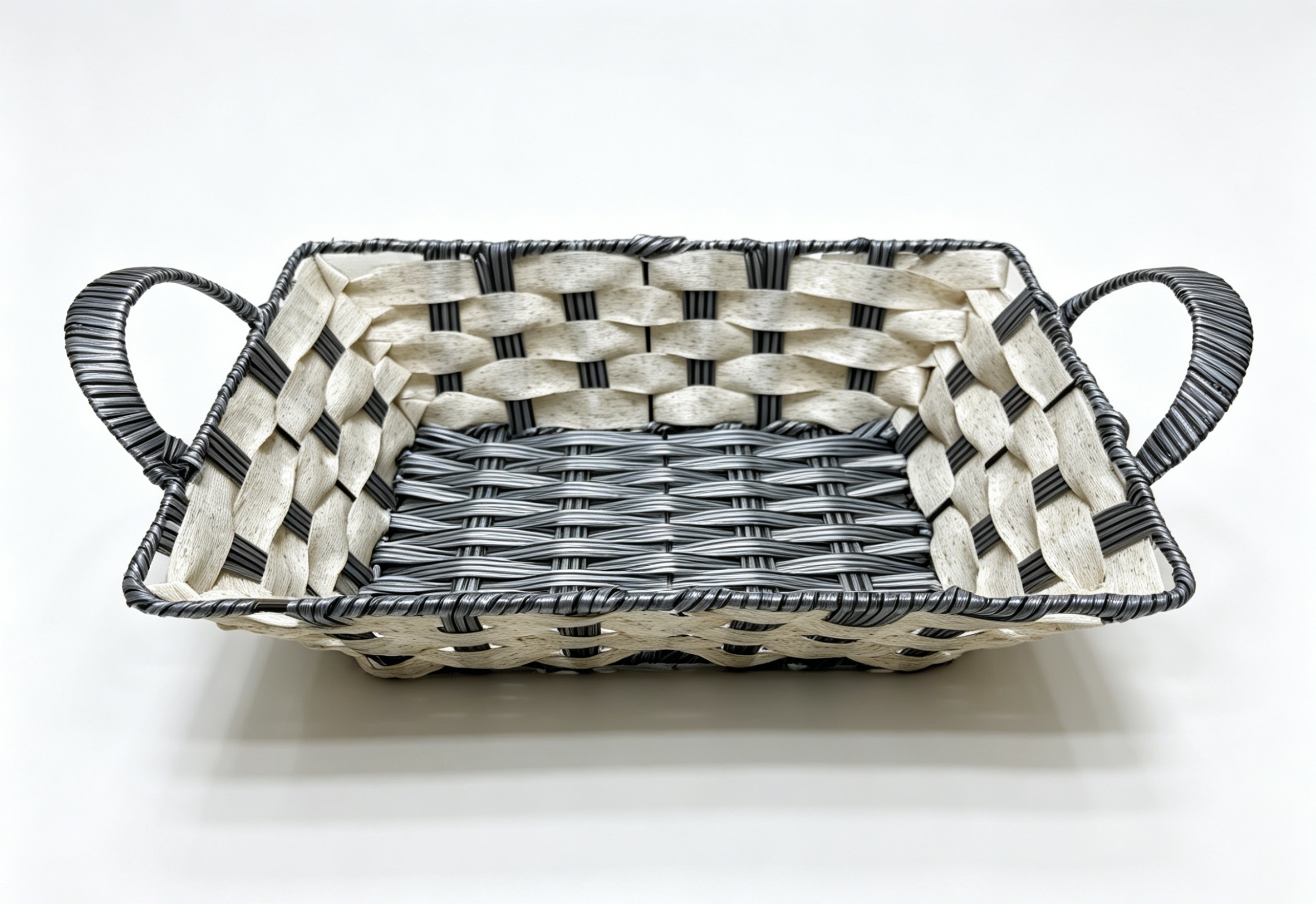 White and black rubber rectangular lugs storage basin, fruit and snack basket, bread basket, toy storage basket, supermarket gift packaging basket, souvenir packaging basket, kitchen sauce storage basket, vegetable storage basket, tissue storage basket, cosmetics basket full image