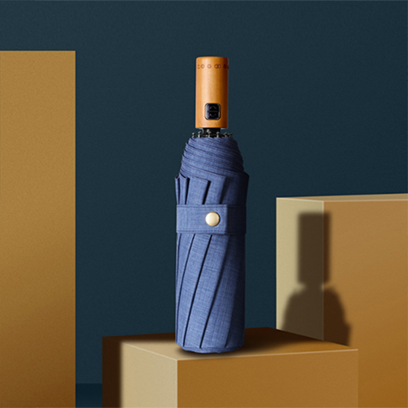 Hengdun's light luxury retro wood-grain handle, automatic opening and closing folding umbrella, thickened water-repellent fabric, durable and resistant to heavy rain and wind, reinforced frame, high appearance level for daily commuting and outdoor travel, sunshade umbrella, supports custom logo Application Scenario