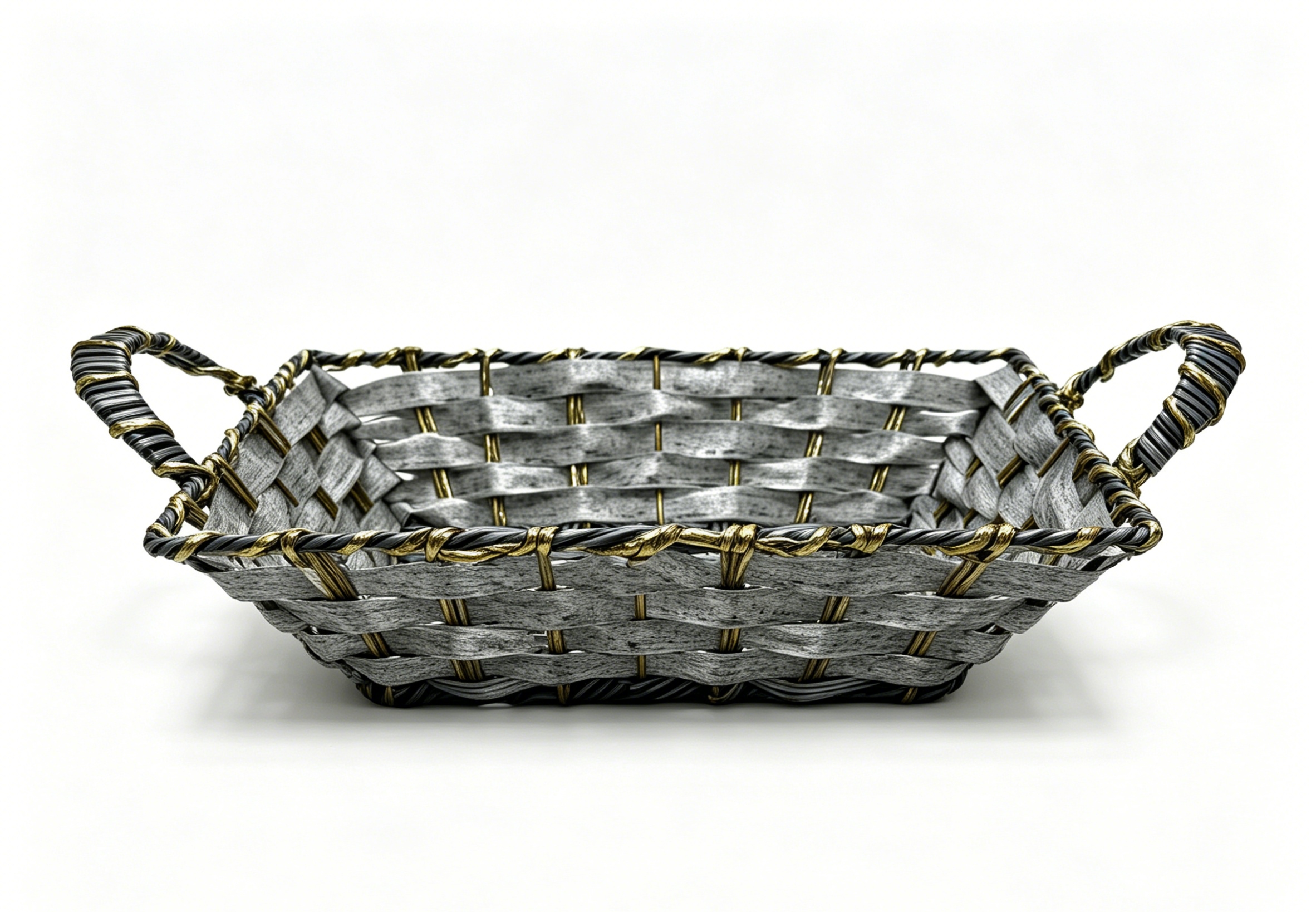 Black and gray rubber with golden thread rectangular lugs storage basin, fruit and snack basket, bread basket, toy storage basket, supermarket gift packaging basket, souvenir packaging basket, kitchen sauce storage basket, vegetable basket, tissue paper storage basket, cosmetics basket Application Scenario