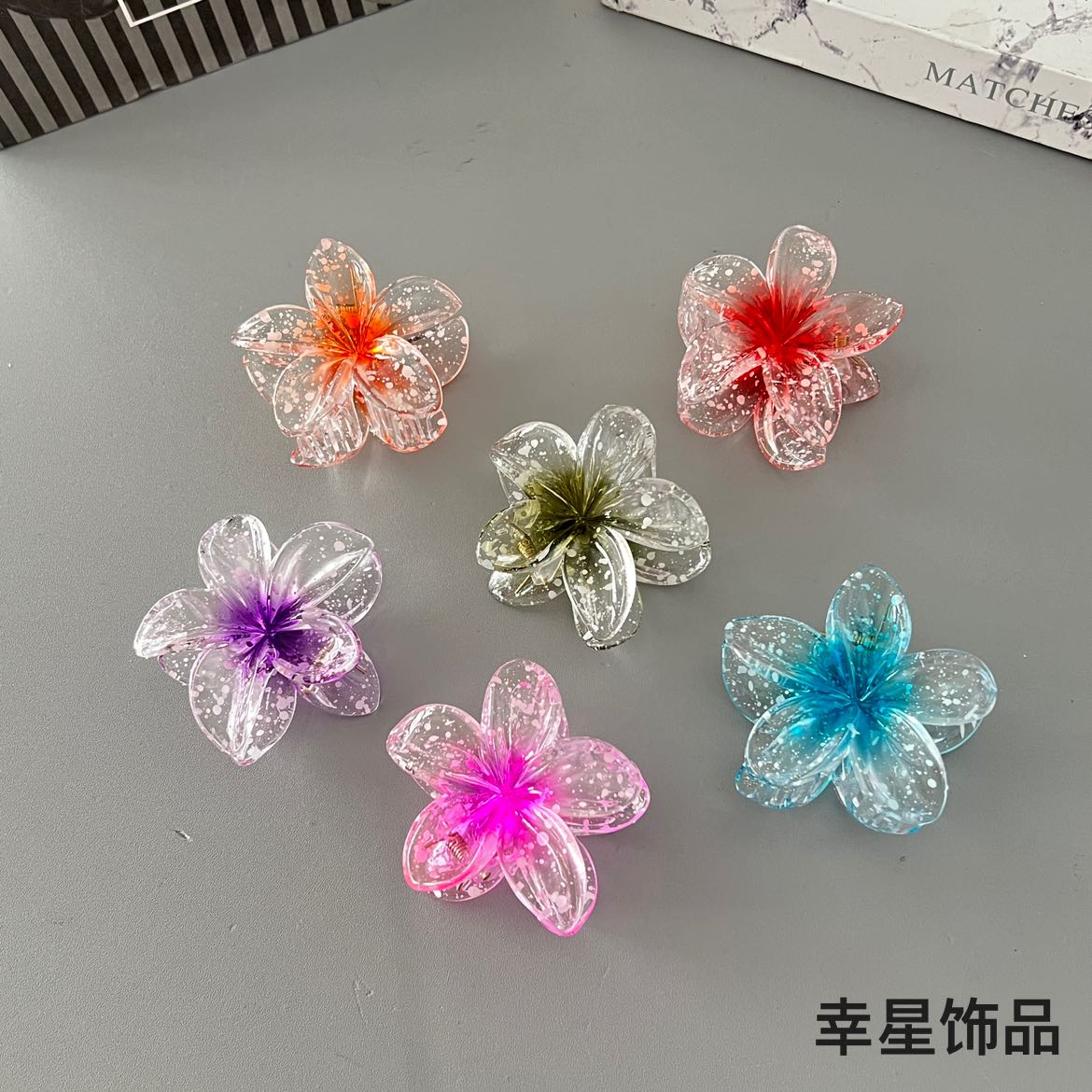 8cm fashionable new gradient frangipani flower clip, back of the head updo, shark clip hair accessory Item Picture