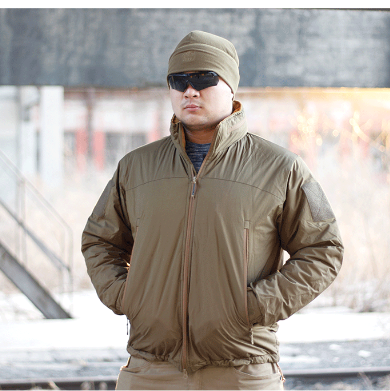 Huanlong Outdoor L7 Battlefield Cotton-padded Jacket, winter warm clothing, waterproof and windproof clothing, urban commuting camouflage, durable Cotton-padded jacket Application Scenario
