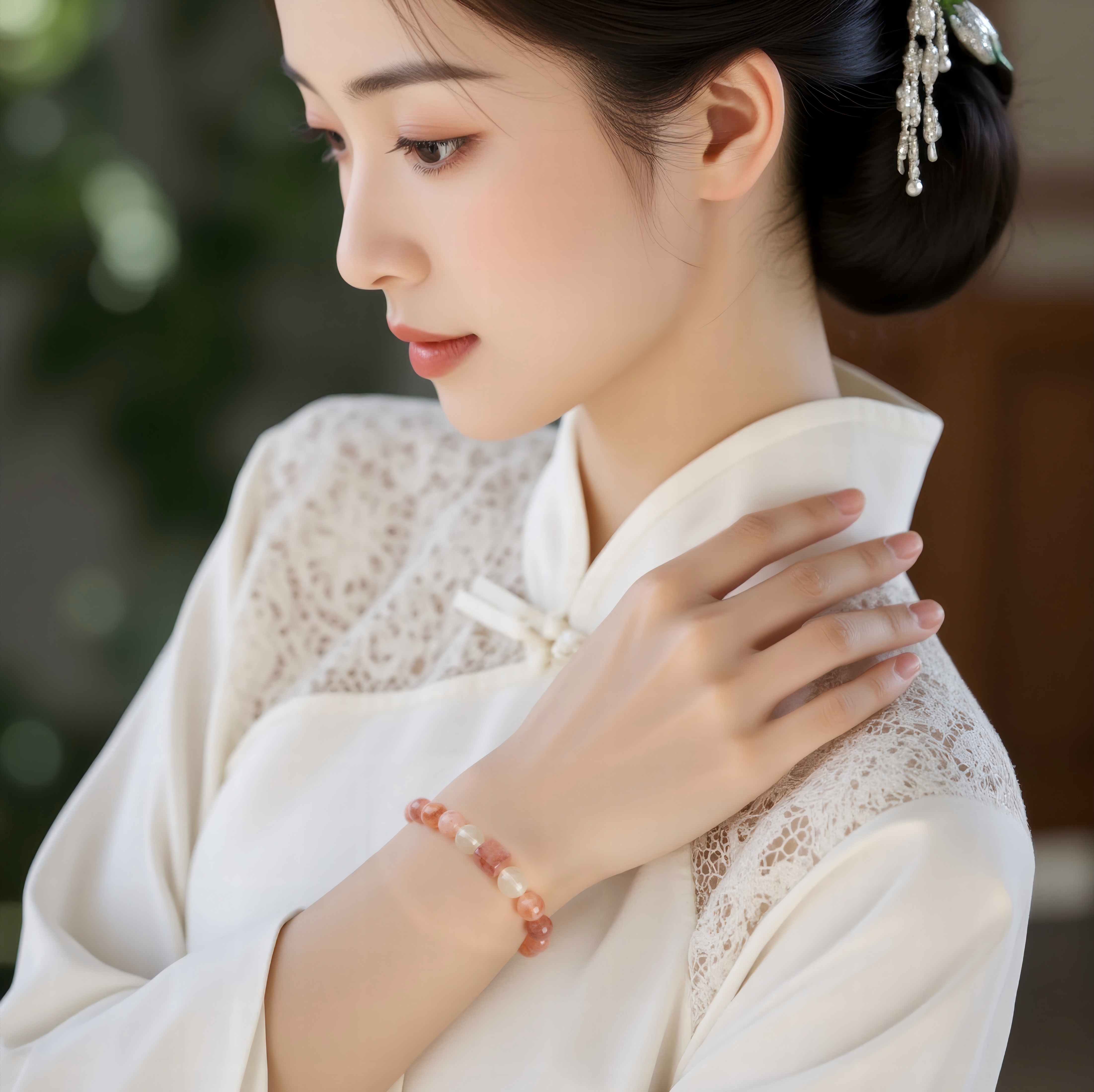 【 Ya Jin Pei Jewelry 】 Large Dot Crystal Fortune and Wealth Multi-Treasure Bracelet Crystal Bracelet and Bracelet Application Scenario
