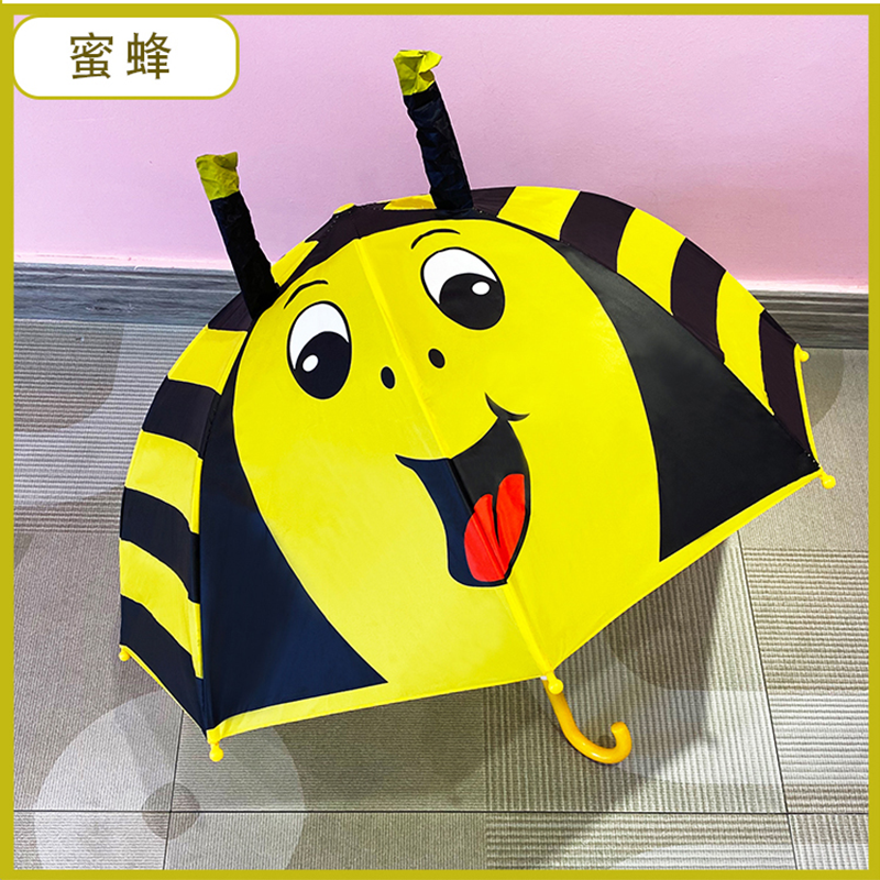 Hengdun 3D Cartoon 3D Ear children's safety umbrella opens and closes without pinches, pushes open and close with a round and curved hook that won't hurt the baby's little hands. Cartoon fun animal patterns make it a dual-purpose umbrella for kindergarten children to go to school in both sunny and rainy weather Application Scenario