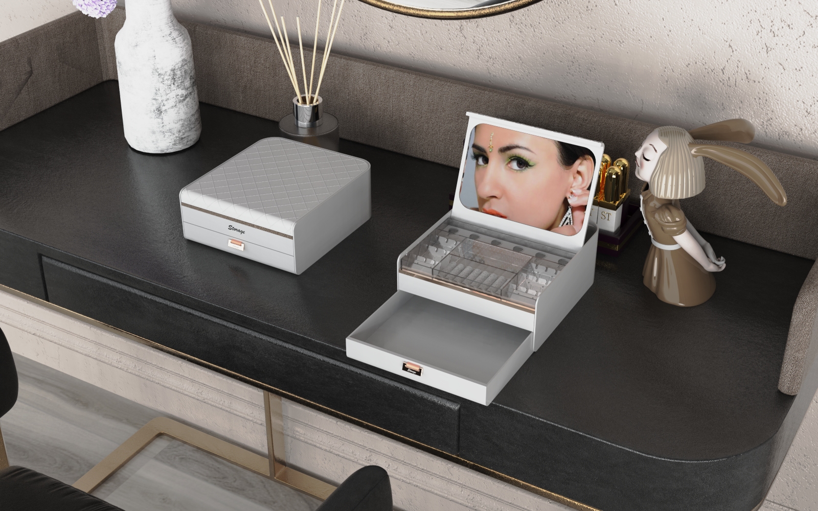 【CL】26Q2#2007 Jewelry Box with Mirror, White Gold/Silver Clear details Picture