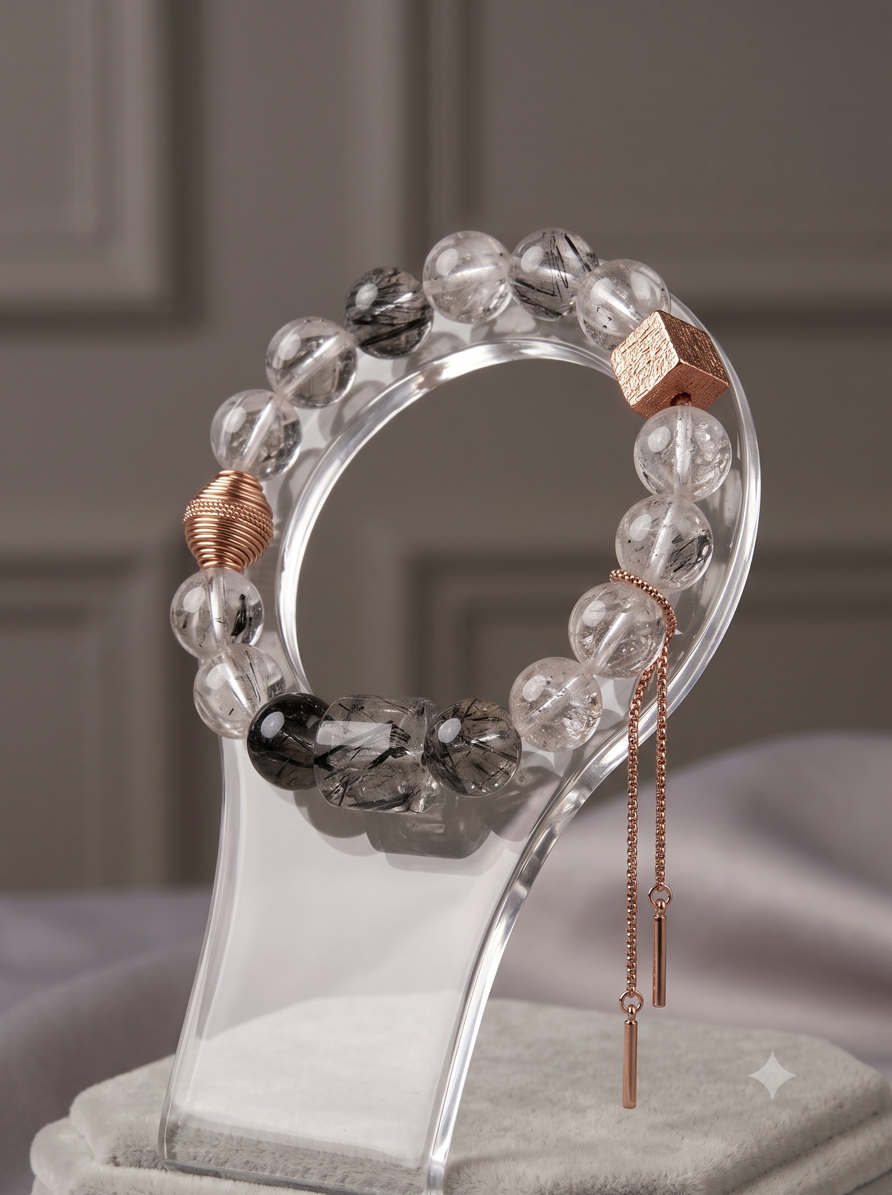 Natural white crystal, black silver and titanium co-generated bracelet, simple and niche design, high transparency and clean body bracelet, crystal handcrafted bracelet Application Scenario