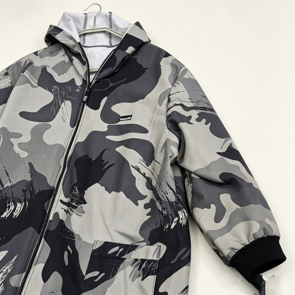 Adult gray and black camouflage hooded waterproof cover, zipper style household oil-proof work clothes, large pockets, wear-resistant and dust-proof, household work labor protection coat, gray and black camouflage hooded waterproof cover, adult zipper household work clothes, wear-resistant and oil-proof detail image 4